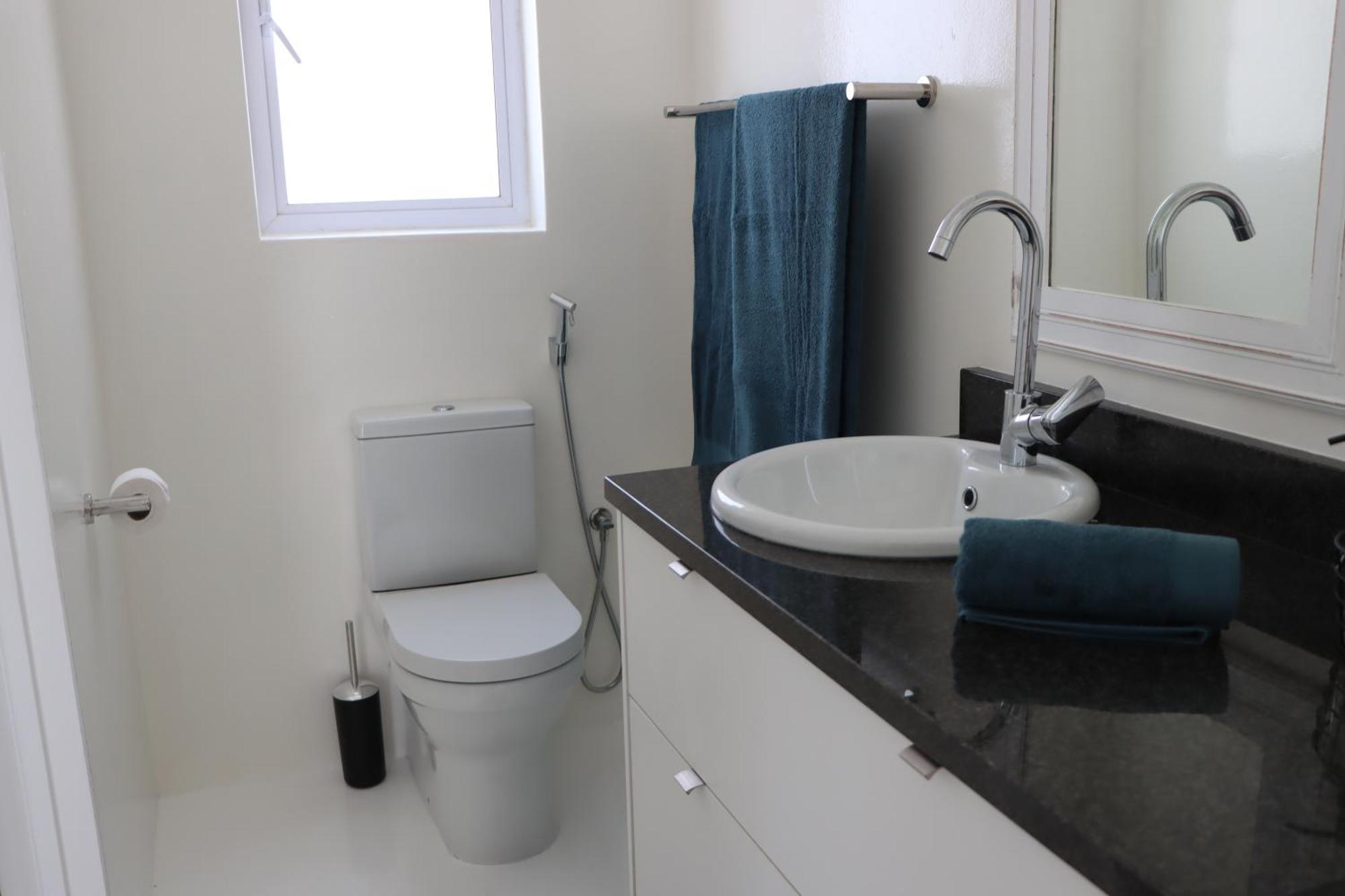Nivenia Beach House Bettyʼs Bay Extérieur photo